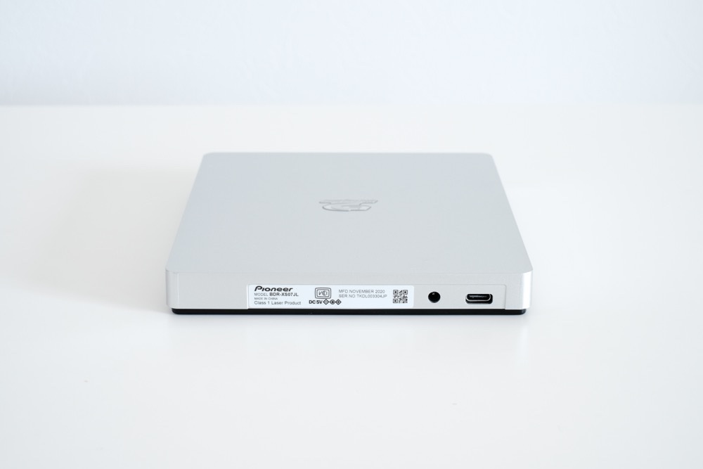 『Pioneer BDR-XS07JL』レビュー｜MacBookに調和するUSB-C対応のBDドライブ | トトノエ